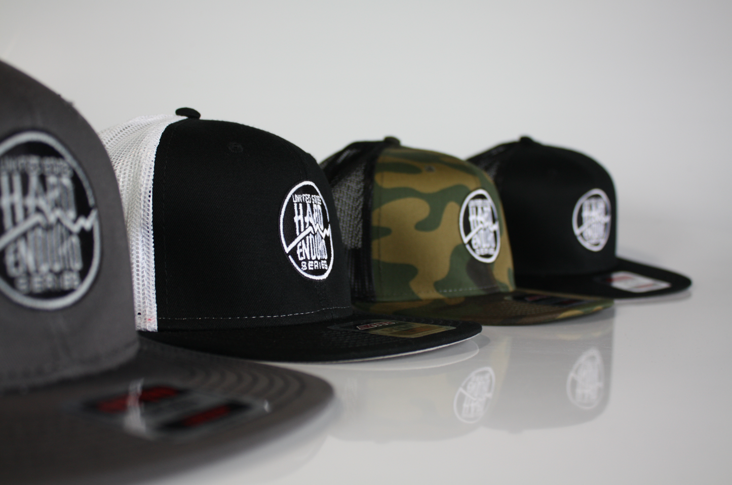 USHE -  Mesh Snap Back Trucker Caps