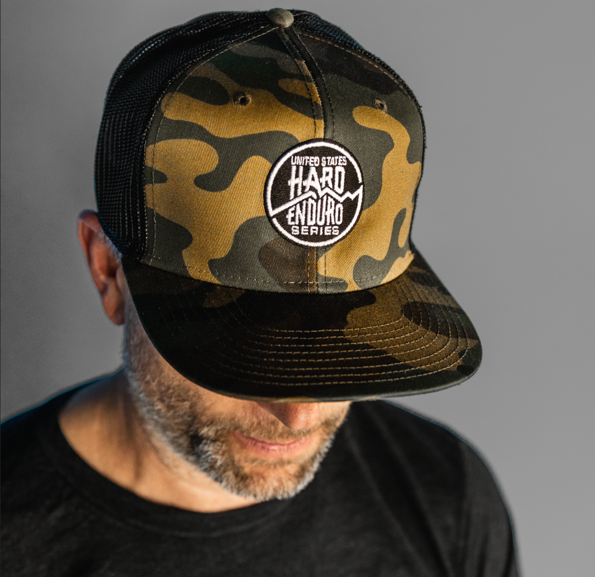 USHE -  Mesh Snap Back Trucker Caps